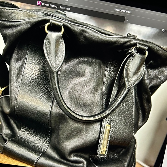 Authentic Burberry Tote - Picture 2 of 2